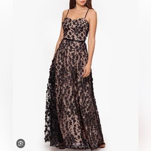 Xscape 3D floral formal black mesh tan liner maxi dress. Size 10. EUC. Worn once